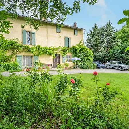 1 Bedroom Amazing In Prázdninový dům